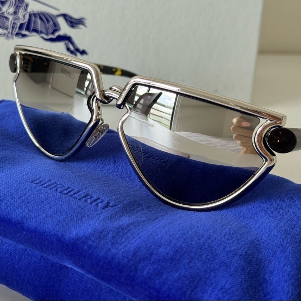 New! Burberry Sunglasses B 3152 1005/6G Metallic Silver Mirror, Authentic - Picture 5 of 16